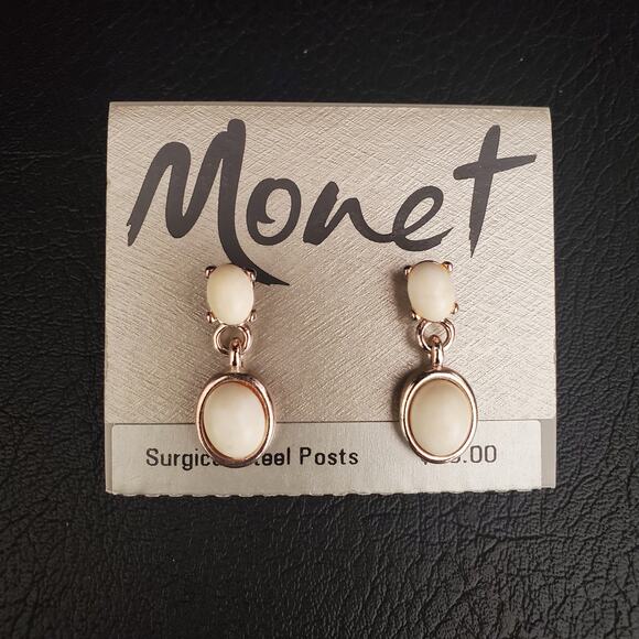 Vintage Monet Earrings‎ Silver Tone with Off-White Cabochons 1990's Pierced - Picture 1 of 5